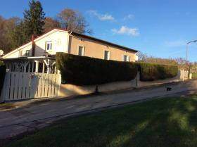 Vendo casa de 300m2 con piscina