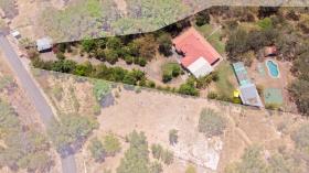 Villa de 4 dormitorios con 3.9 acres (1.6 ha) de tierra en Liberia