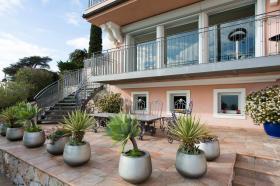 Se vende chalet en Villefranche-Sur-Mer con increíbles vistas al mar y Saint Jean Cap-Ferrat