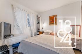 Apartamento con vista al mar cerca del centro de la ciudad
