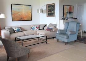 Apartamento con vista panorámica al mar y hermoso jardín paisajístico