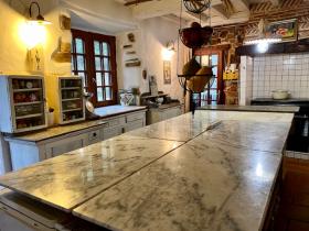 Muy bonita casa ubicada en un hermoso pueblo (habitaciones)