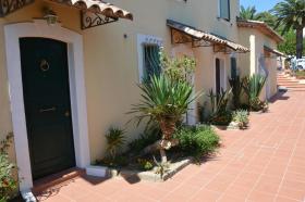 Complejo inmobiliario a 15 minutos andando de las playas