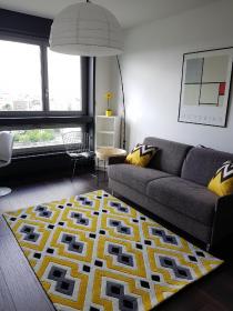Apartamento situado en Front de Seine con gran ventanal