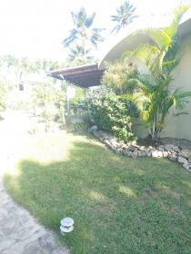 Casa a 5 minutos de la playa - urbanización con comodidades y seguridad 24 horas + 2 locales comerciales