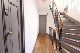 Precioso estudio en el distrito 20 de París