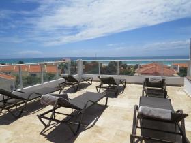 Ocean Roof Appart Hotel Edificio de 5 plantas con 16 apartamentos