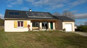 Villa de una sola planta en un entorno y paisajes auténticos