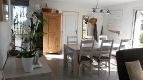 Villa de una sola planta en un entorno y paisajes auténticos