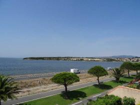 Casa grande con jardines en primera línea con vistas al mar en Leucate Plage
