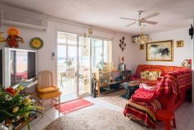 Casa grande con jardines en primera línea con vistas al mar en Leucate Plage