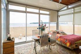 Casa grande con jardines en primera línea con vistas al mar en Leucate Plage