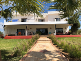 Villa contemporánea 5 habitaciones