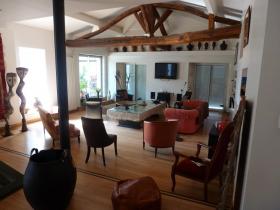 Hermosa propiedad completamente renovada con gusto y servicios de calidad