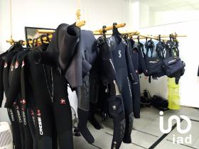 Centro de buceo - 200 m2 se encuentra a 100 m de la playa