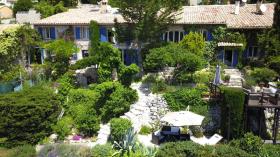 Jardín, casa de huéspedes y estudio de arte de fama mundial Le Vallon du Brec