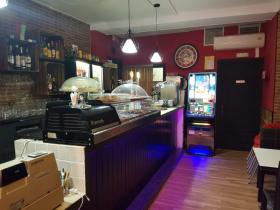 Vendo local comercial bar-cafetería renovado puerto de Cambrils