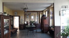 Finca rural a 80 km de París en una parcela de 4,7 ha