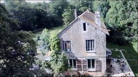Finca rural a 80 km de París en una parcela de 4,7 ha