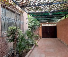 Pequeña villa funcional y cerca de todos los servicios.